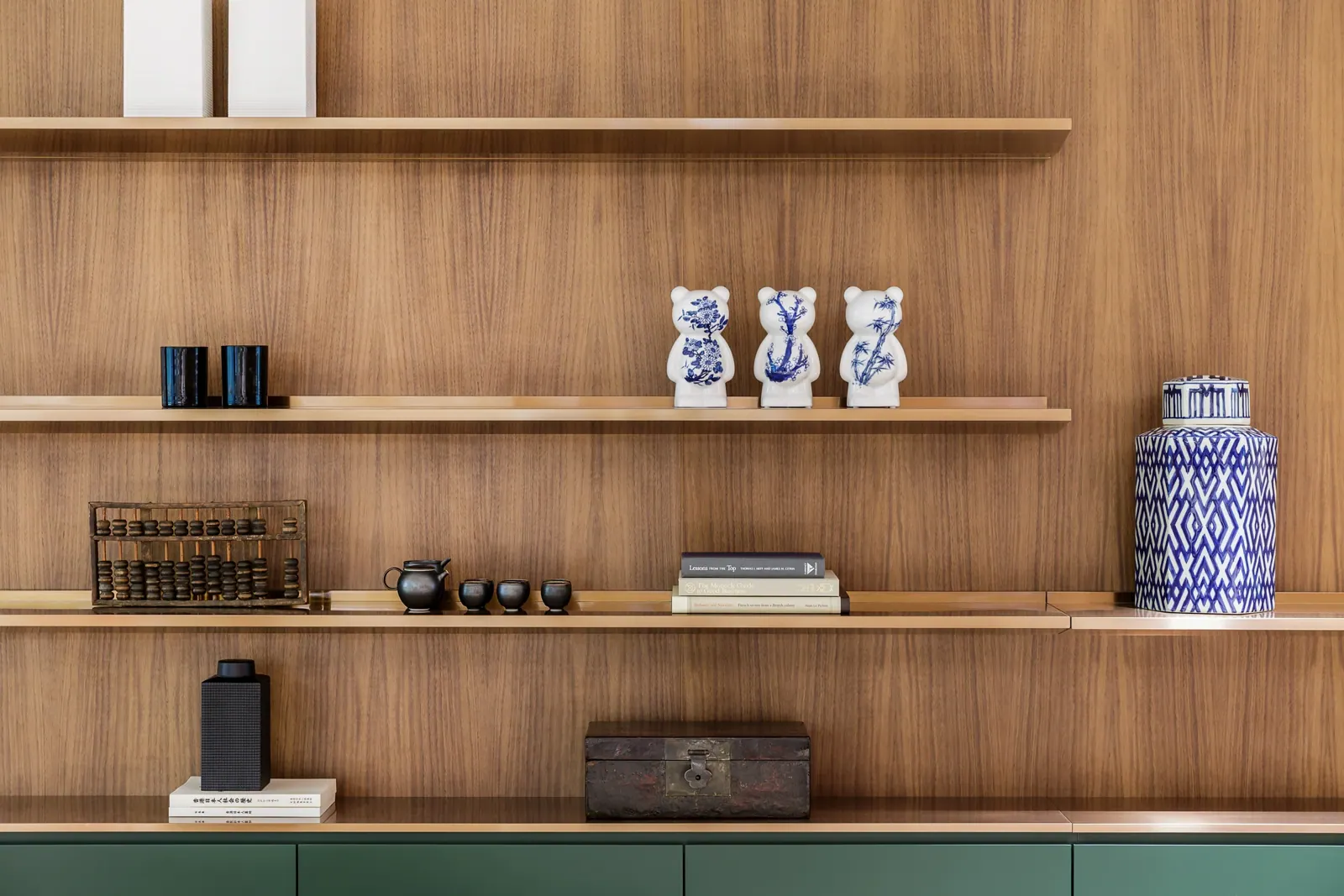 Hang Seng Workplace — Executive hospitality counter