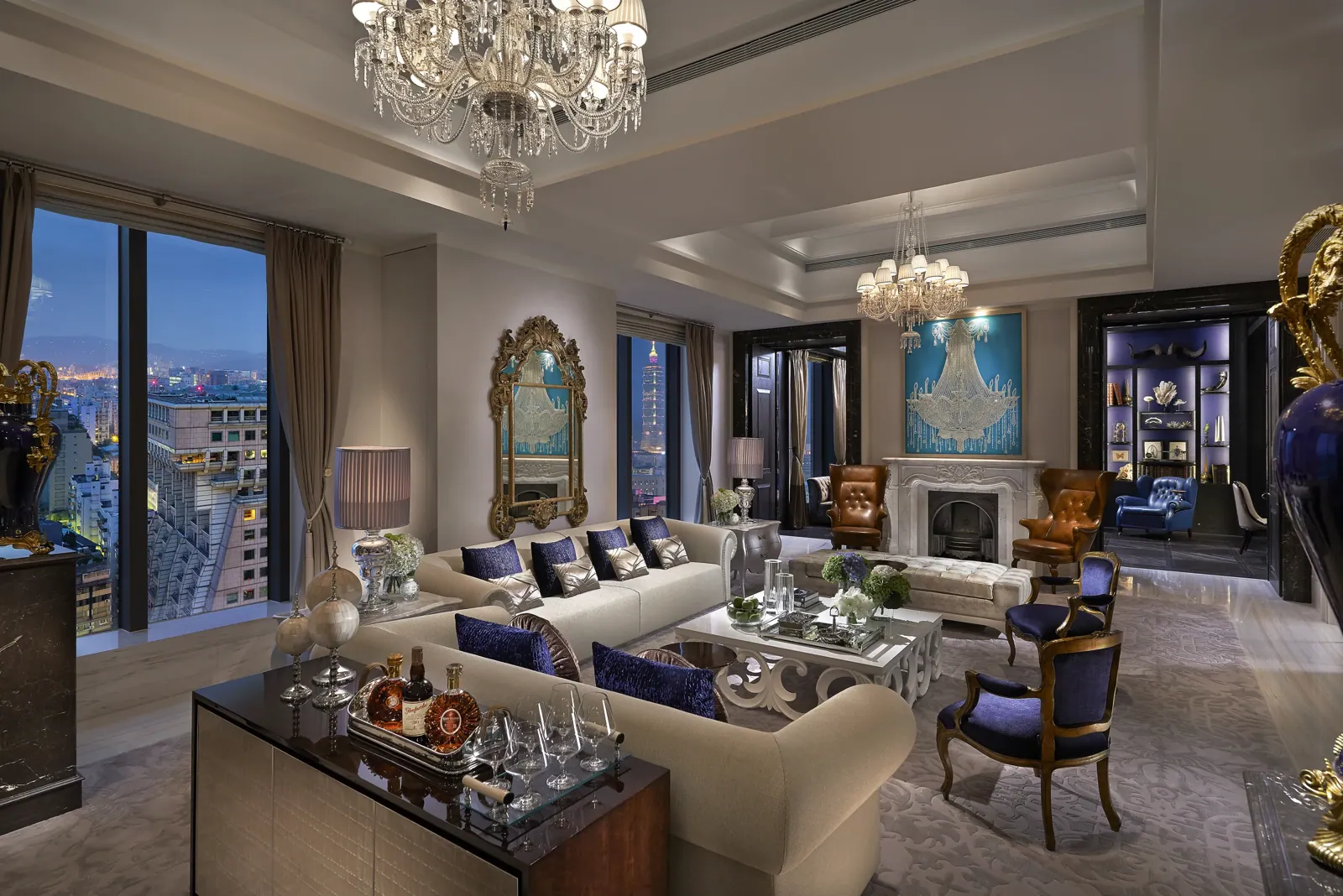 Mandarin Oriental Taipei — Suite living room