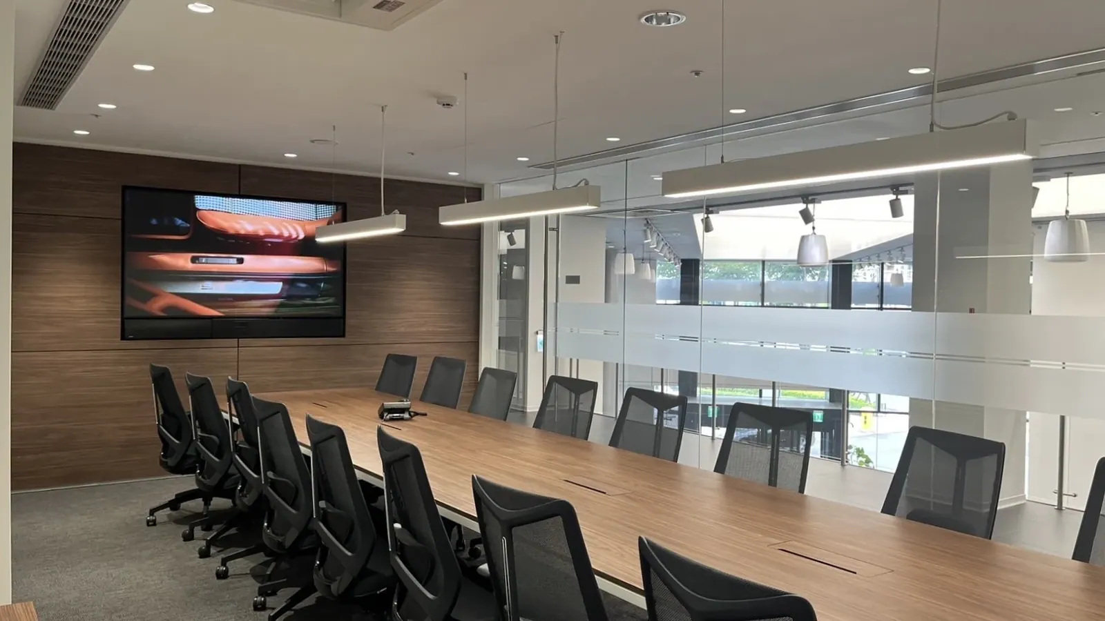 Porsche Tainan — Presentation room
