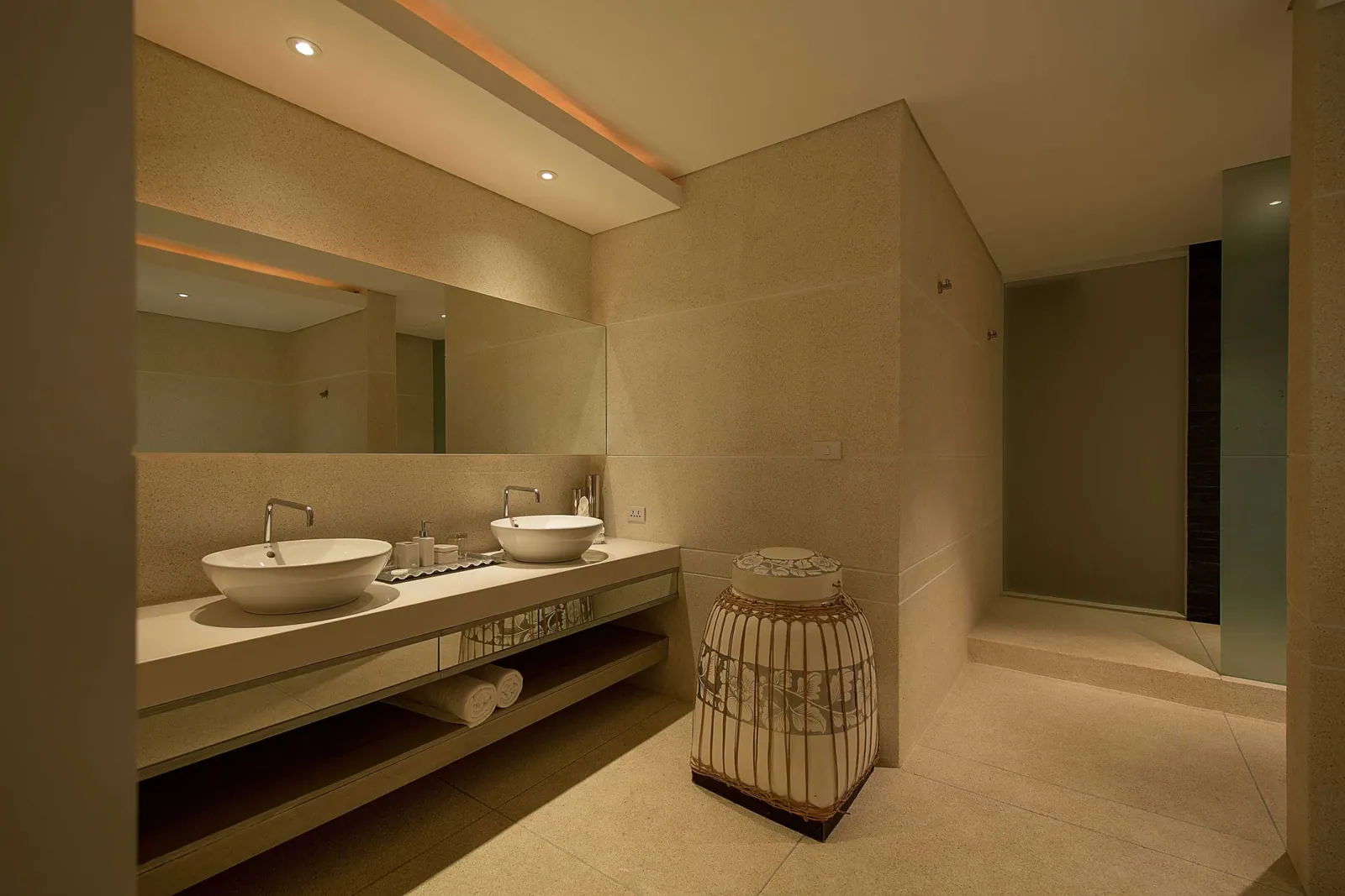 Samujana 12 — Bathroom