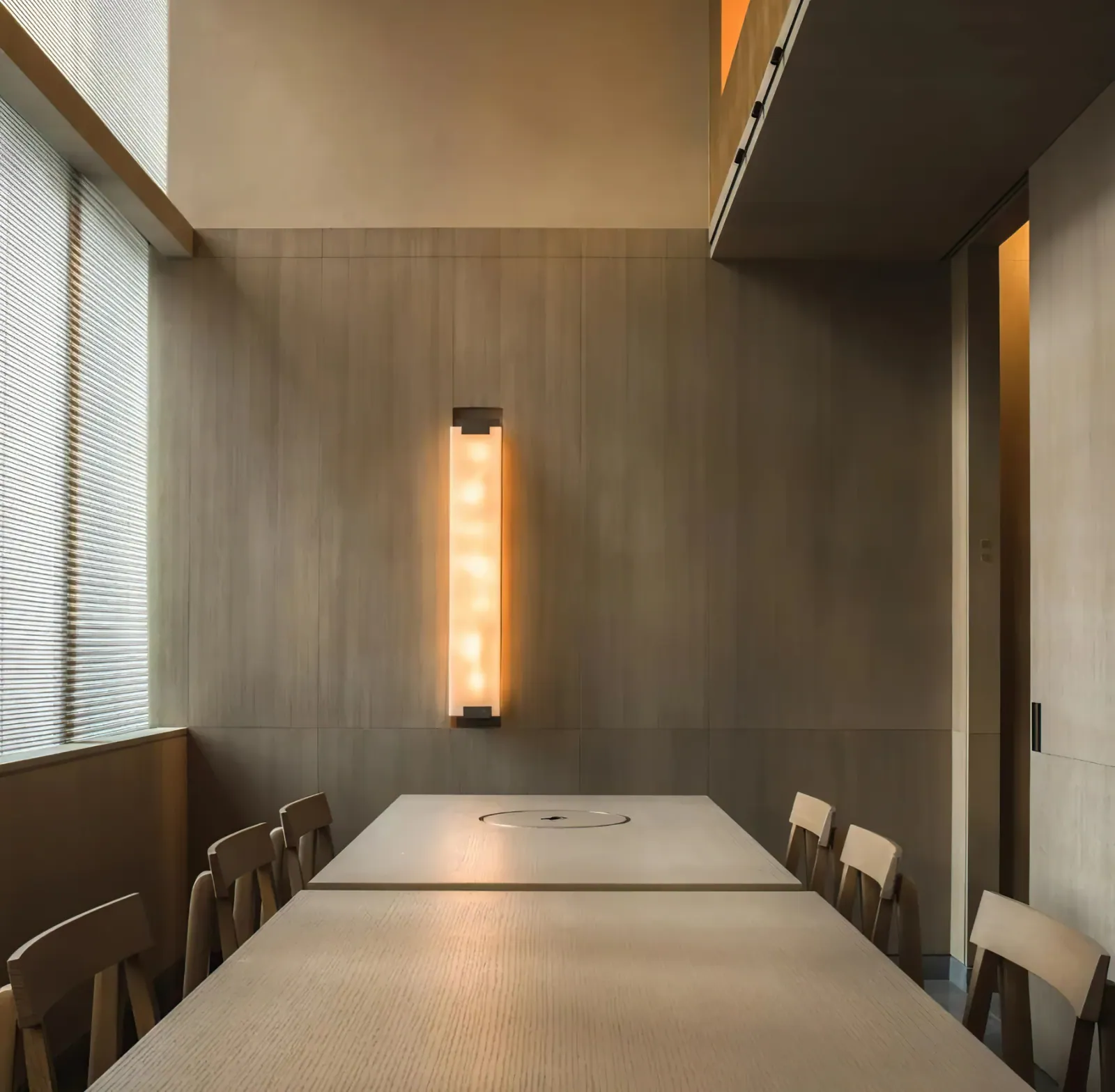 Yanpo Dining — Material and light